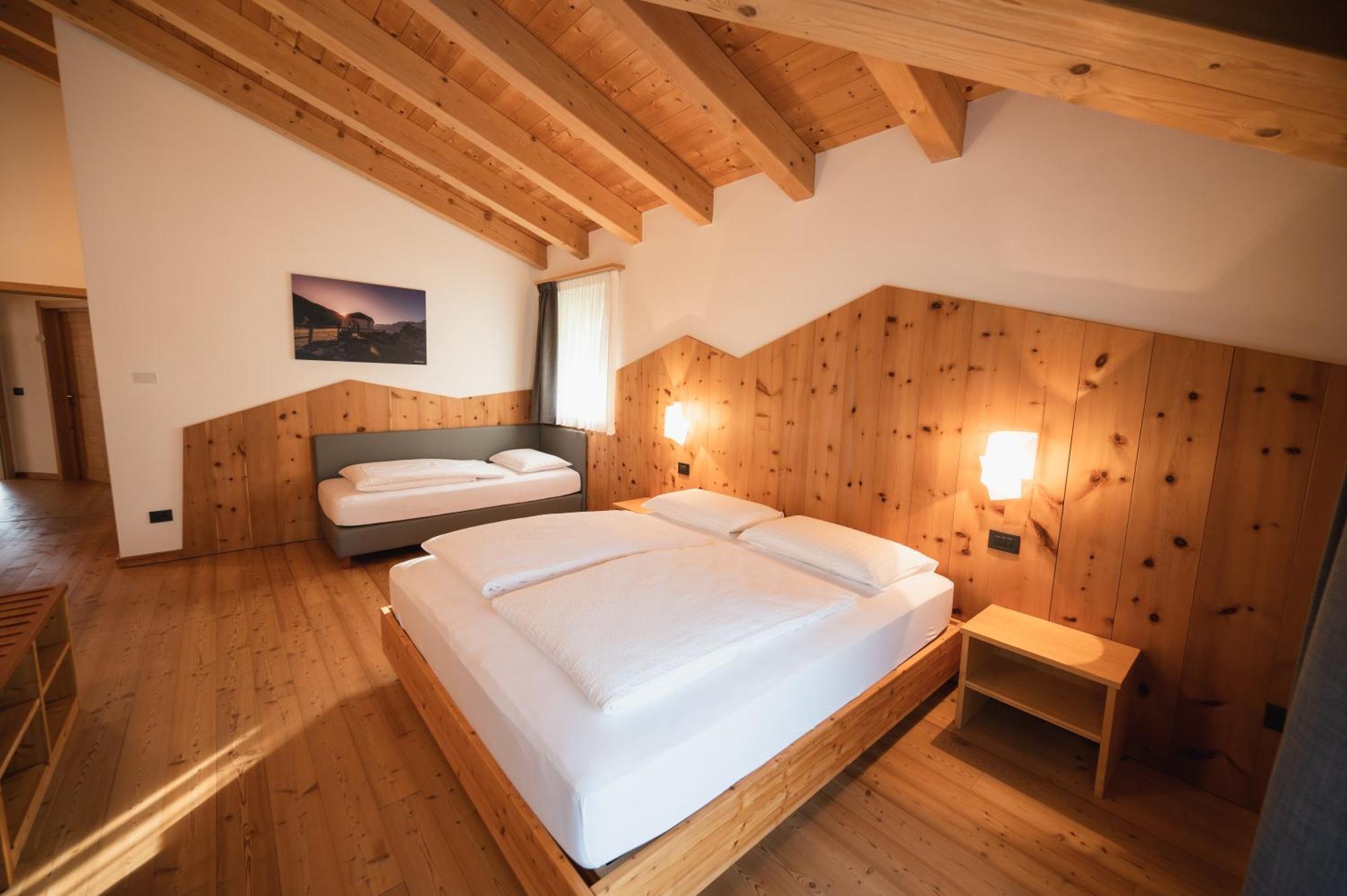 Garni Tuttotondo Hotell Levico Terme Rom bilde